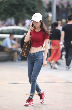 AJ女孩完美小腹