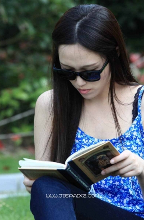 热爱学习的洋妞