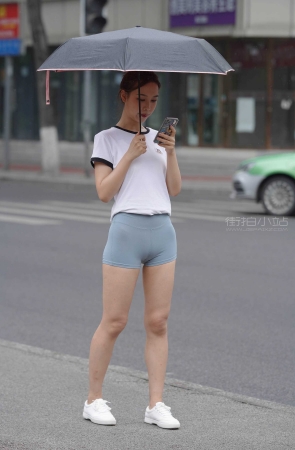 [kaine专区] 心爱的雾霾蓝热裤女孩 【图片➕视频】