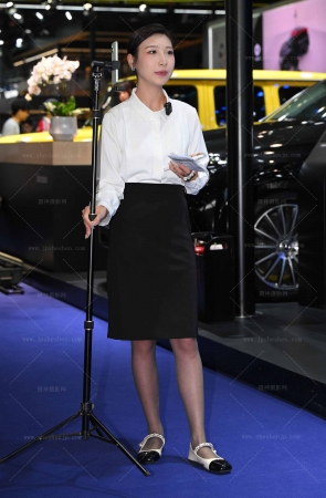 【摄神作品】2567-29=63√黑丝平底鞋博主