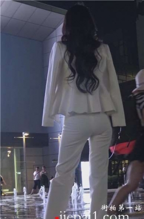 4k-超级大长腿白衣白裤高跟鞋女神姐姐 [3.31 GB]