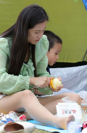 No1486 苗条的少妇却有着肥厚的天足