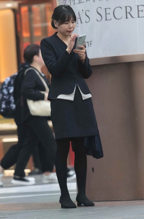 街拍黑丝职业装-13P