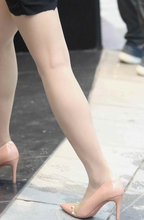 诱惑街拍肉丝shaofu