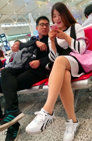 这个肉丝美女还可以哦