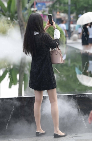 2379-2=109√邻居肉丝平底鞋女子 17P