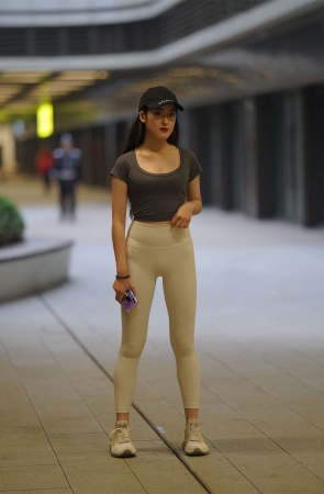 凯恩公爵作品 运动女孩