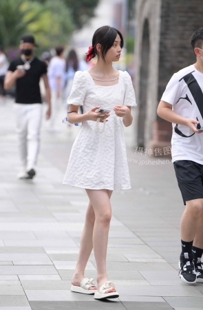 2266-17+99白嫩女孩 14P