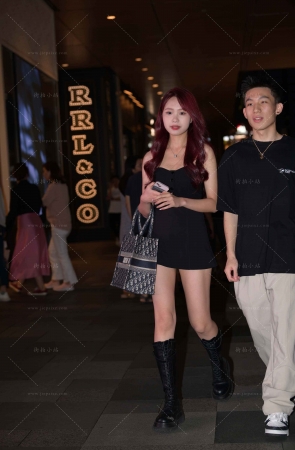 夜拍黑色长靴小妹