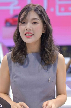 漂亮的礼仪小姐姐