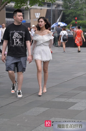 纯洁的美腿女友3A3374[827M]