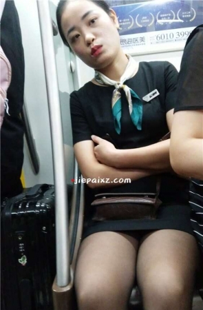 黑丝、工作服 [776 MB/mp4]