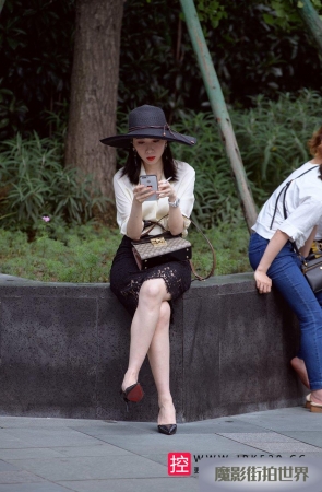 贵妇坐姿3A3701[52.3M]