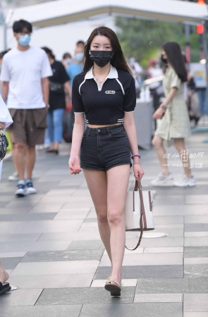 2261-15+84热裤大长腿 15P