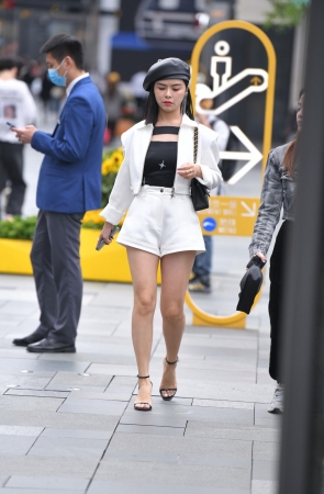白短裤套装凉高 22-05-18