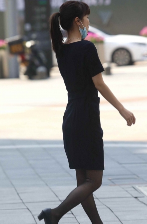 【珏一笑而过】诱惑街拍黑丝OL