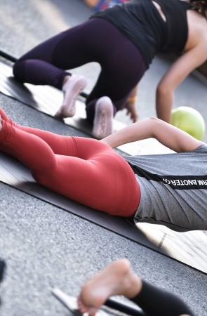 (补档)秋日中的酒红色