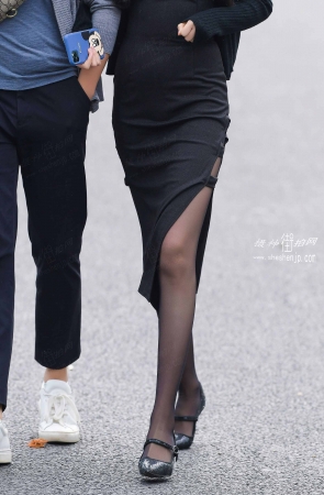 2011-2+49/黑丝女孩 6P