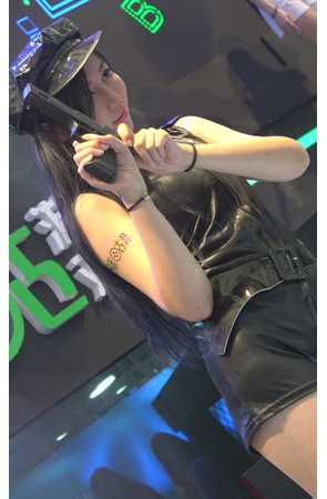 漂亮的模特小姐姐