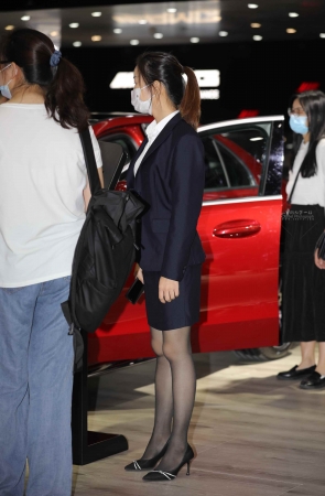 汽车销shou黑 丝高 跟 工作一天