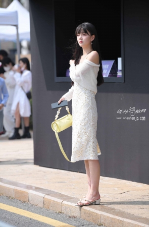 211029-22+48/美美哒网红小姐姐~ 3P