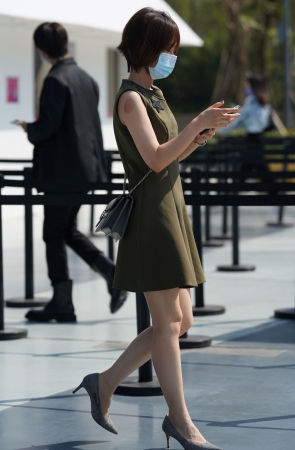 高跟长裙