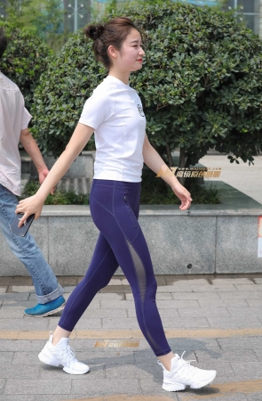 你的专属美女私人教练