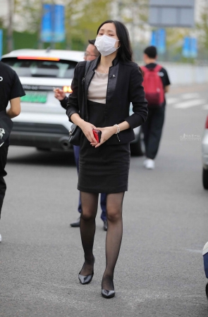 【街拍心灵】黑 丝街拍高跟制服销shou永远经典