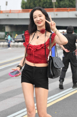 24728-12=58√55寸大长腿小姐姐 15P