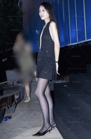 LB084-155P 上海时装周-极品大长腿黑丝高跟气质少妇