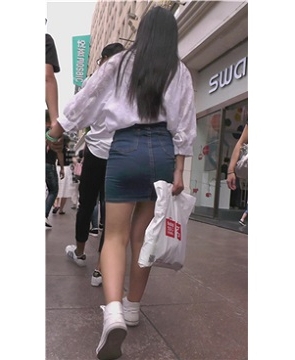 小清新白衬衫包臀裙漂亮小师妹 [871 MB]