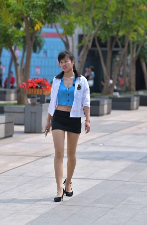 吾皇爱丝街拍作品 – 打工妹的一天