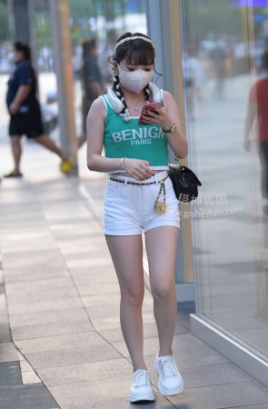 肤白貌美大白腿–230705-7-77 16P