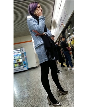 4k-性感黑丝少妇那双亮闪闪的高跟鞋闪瞎了我。