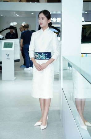 （下集）2024.6上旬某大型che展裸腿足图集 23P