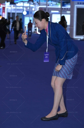 SH25-247-67√南航空姐-韵味乘务长