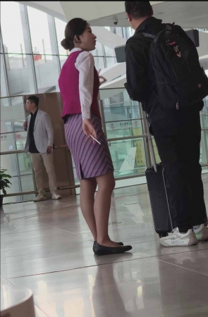 4k 南航贵宾室实习空乘肉丝美腿 3min 5P