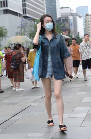 调皮捣蛋的女人240121-1-30 15P