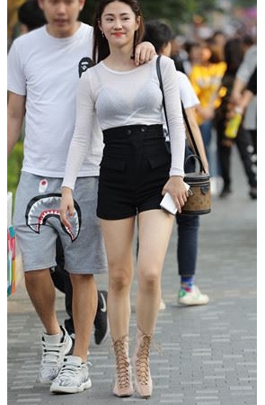 白衣高腰黑裤美女(17P)