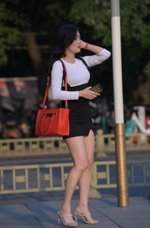 黑色紧身包臀裙凉高美脚 [168P-4.28GB]