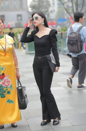 凯恩街拍作品  御姐 [64P1V-487MB]