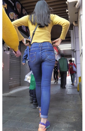 高腰牛仔小姐姐