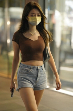 青春靓丽牛仔短裤 [87P2V-1.44GB]