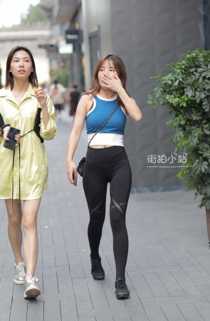 紧身好身材女子