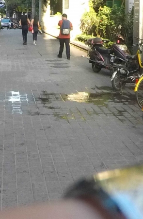 魅力紧身长腿牛仔