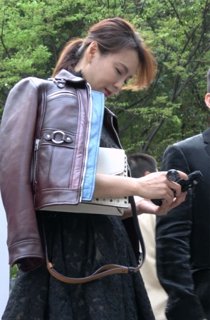 超性感黑丝美腿蕾丝裙极品美少妇