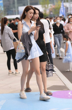 21831-27+59/长腿小姐姐 4P