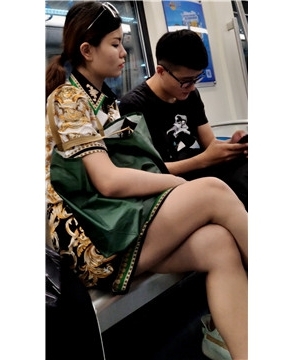 长腿妹子 [568 MB/mp4]