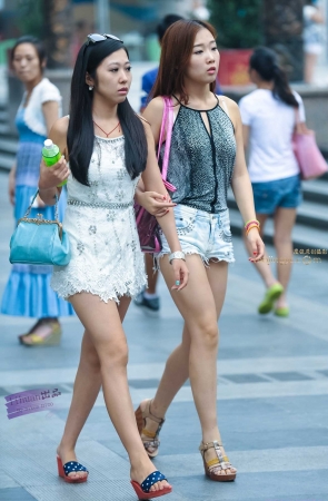 李欢原创——–美女，双骄（10P）