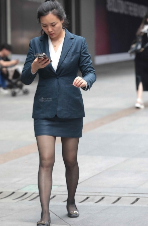 诱惑街拍黑丝OL-14P